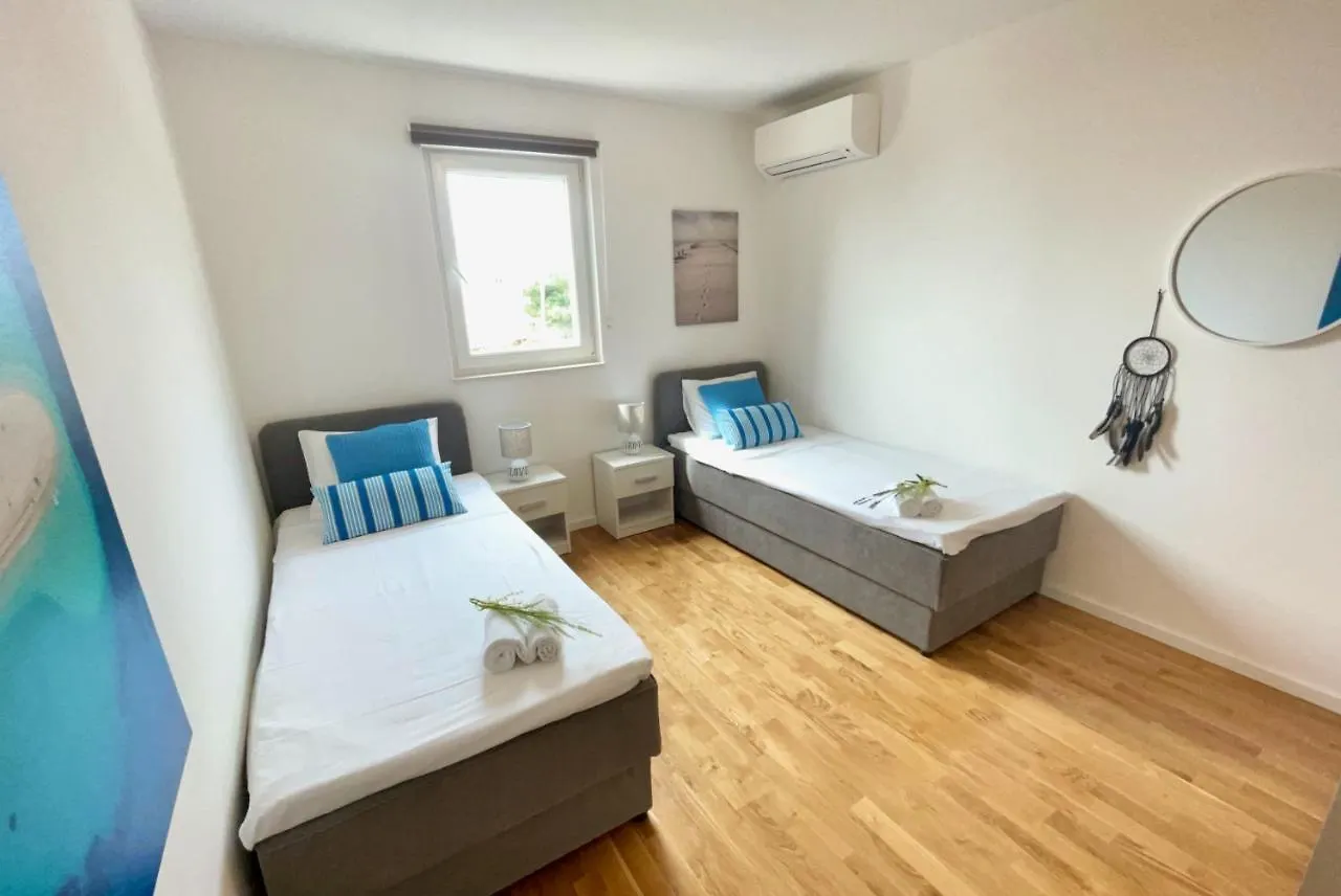 Villa Hygge Trogir 0*,  Croatia